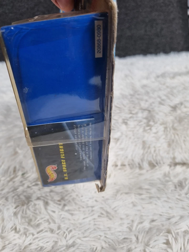 Paquete de acción de colección Hot Wheels John Glenn Hero Mission STS-95 Mercury Shuttle MO Foto 4 de 4