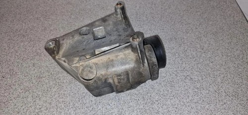 BMW 5 Touring E61 Klimakompressorhalterung 64557512556 2.50 Diesel 33750096