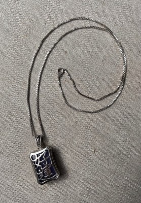 Vintage Chinese Lavender Jade and Sterling Silver Hinged Locket Necklace 24 
