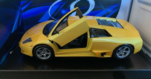 Lamborghini Murcielago LP 640 - Gold - 1:24 MAISTO NEU! - Bild 2 von 3