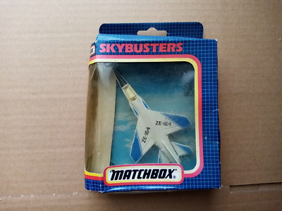 Matchbox Skybusters  Flugzeug in Blisterpackung Düsenjäger ZE-164