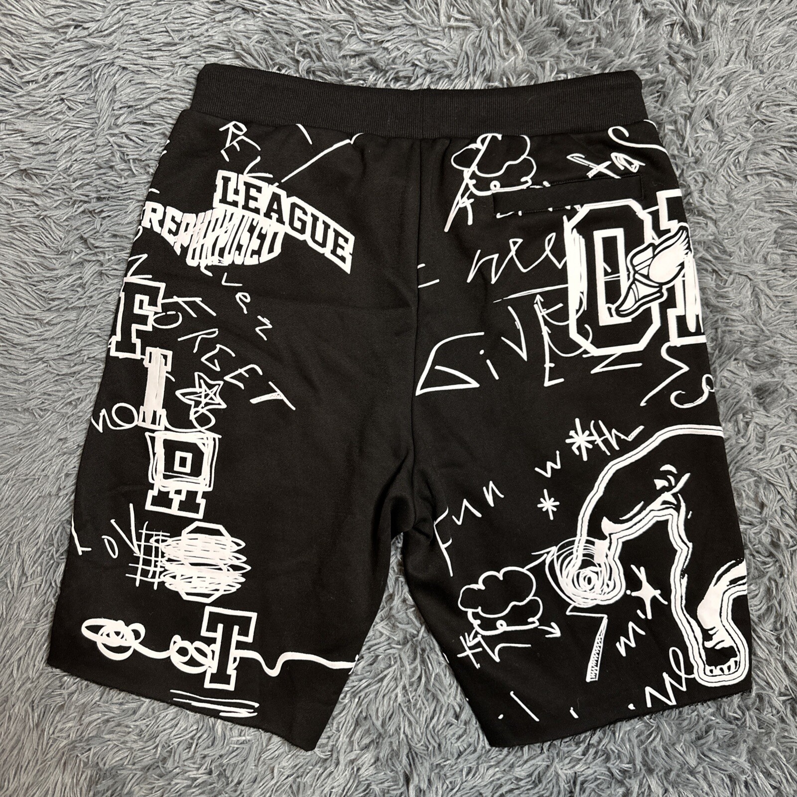 Pantaloncini felpati prima fila uomo grandi neri in rilievo hip hop stampa grafica AOP EUC