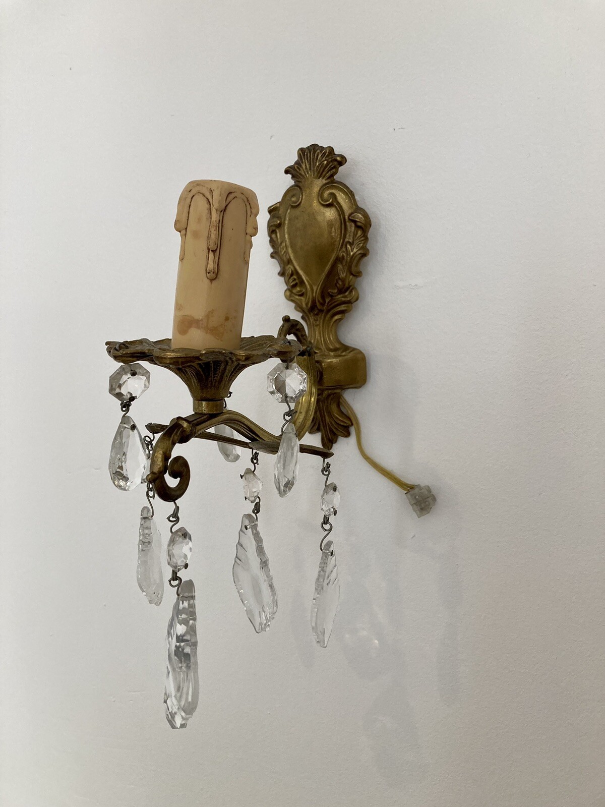 Picture 2 of 15
