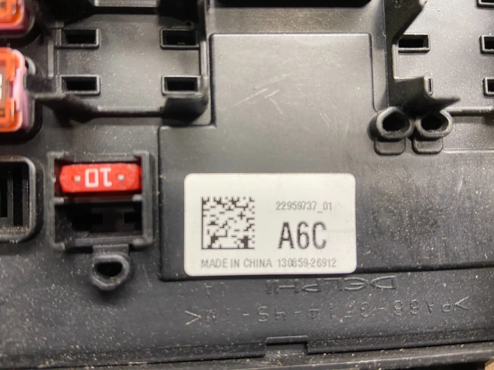 2013 to 2017 Cadillac ATS Cabin Fuse Relay Box Fusebox 22959737 L4294 PS - Image 3 of 4