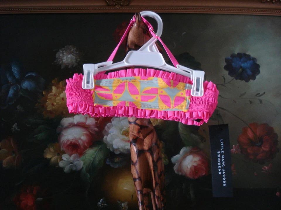 Nuevo con etiquetas Pantalones de bikini Little Marc Jacobs 2 piezas para niñas con volantes TALLA 2 Foto 2 de 3