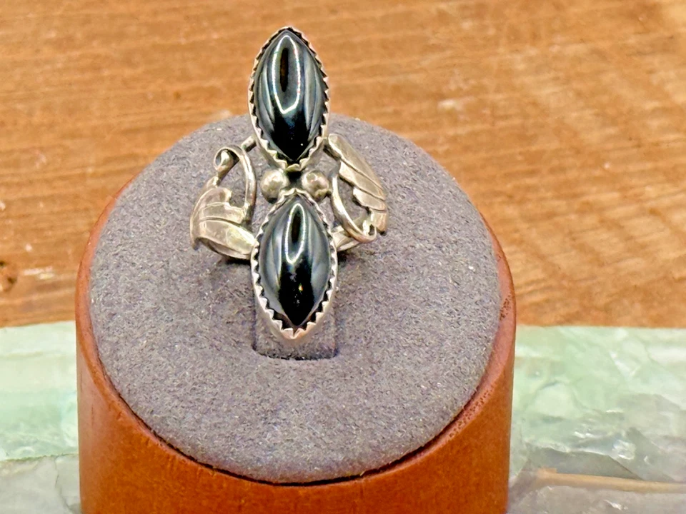 Vintage Old Pawn Sterling Black Onyx Squash Blossom Ring Size 4.5--TB212.25 - Image 2 of 4