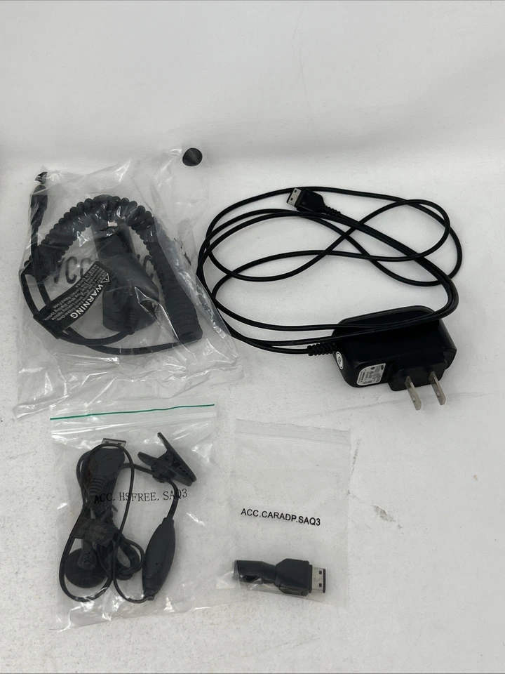 Samsung T105G - Black (TracFone) Prepaid GSM Cell Phone - All-in-One Bonus Pack - Image 4 of 4