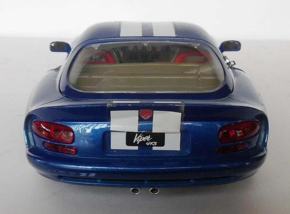 Coche diecast Bburago azul Dodge Viper GTS 1/18 DEFECTO MENOR USADO Foto 3 de 4