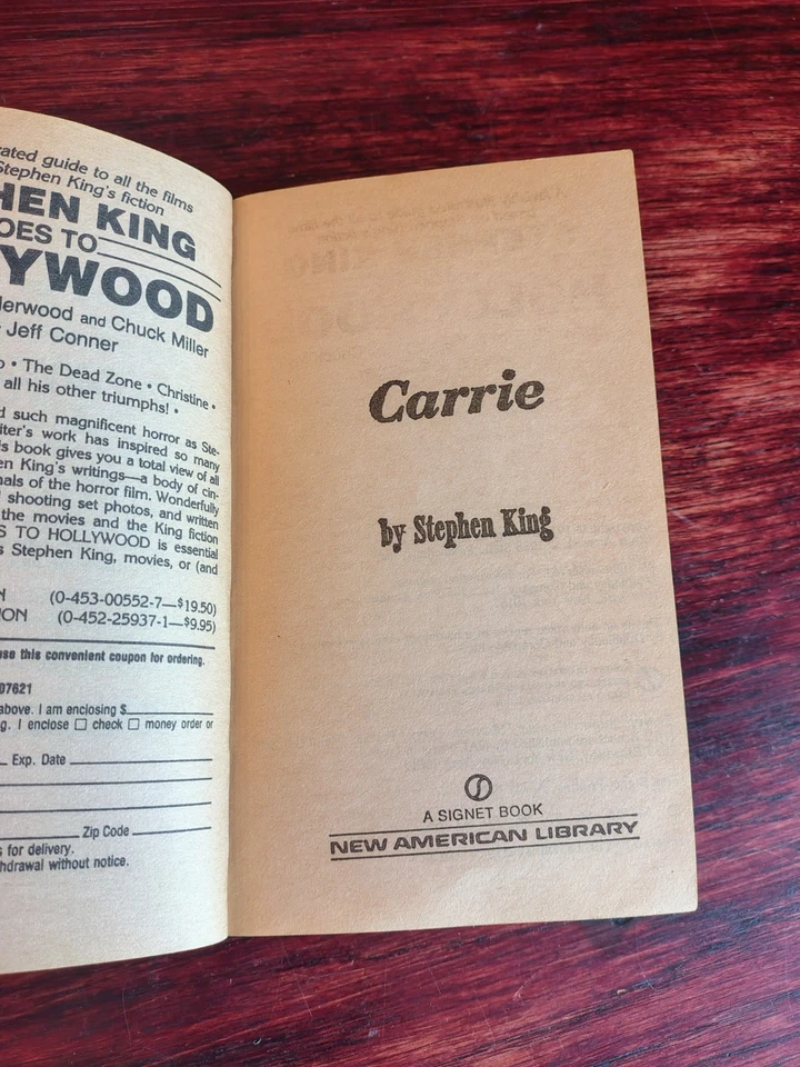 Stephen King CARRIE 1988 Broadway Musical Play Cover 1st Signet Print Paperback — 第 4/4 张图片