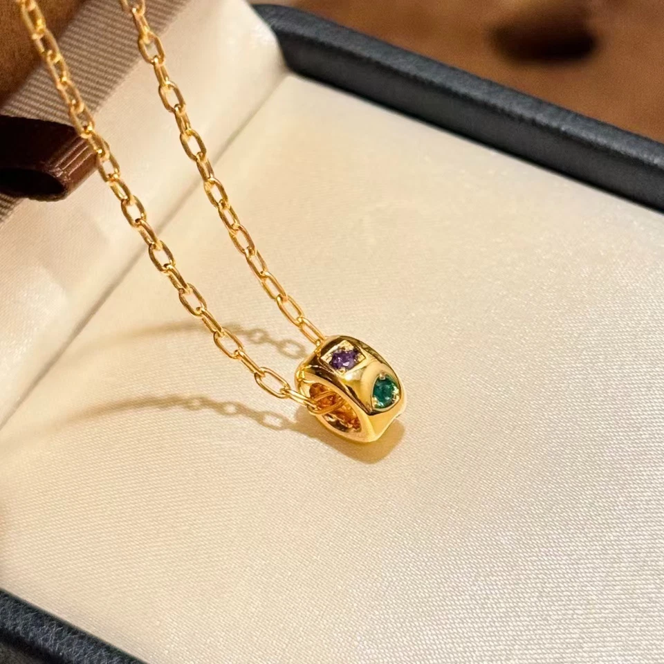 Collar colgante con incrustaciones de piedras preciosas de colores Pomellato Iconica Foto 3 de 4