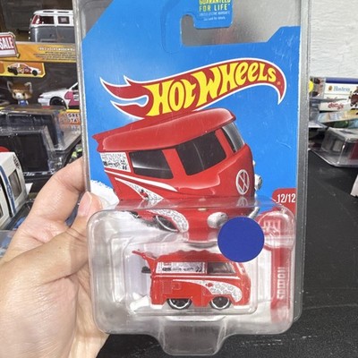 Hot Wheels Red Edition Special 2015 Volkswagen Kool Kombi Van 1:64 Diecast