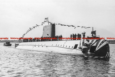 F003575 USS Nautilus SSN 571