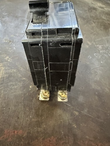 SQUARE D QOB230 2 POLE 30 AMP 10K BOLT-ON CIRCUIT BREAKER - Picture 3 of 4