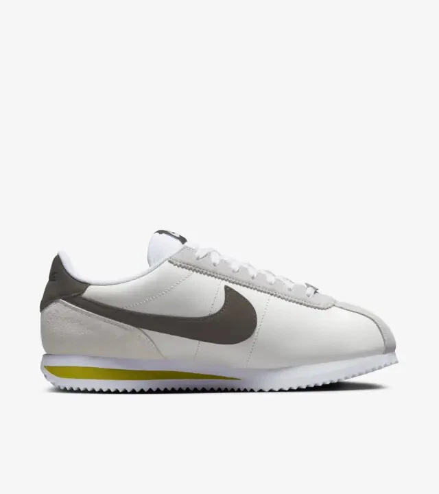 Chaussures neuves Nike Cortez 23