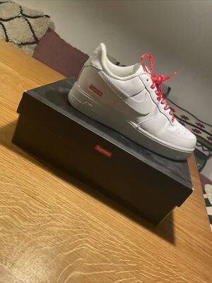 nike air force 1 low white supreme