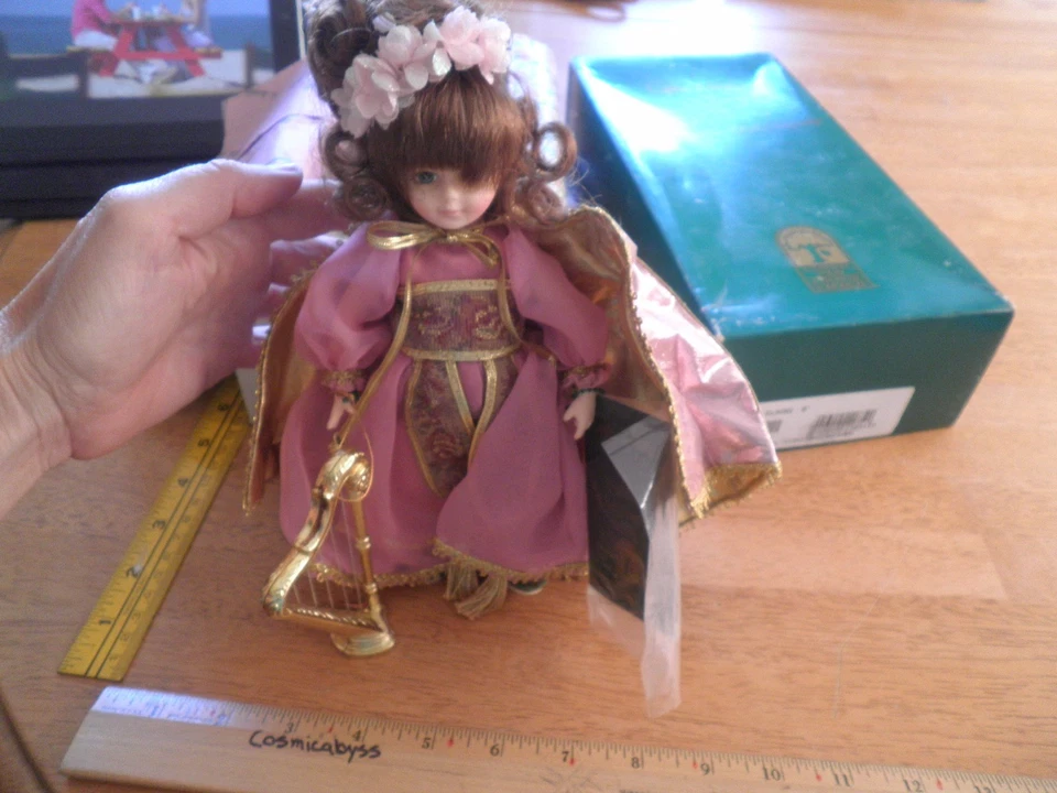 Muñeca Robin Woods Lady Elaine sin usar, en caja con etiqueta c24 9" Foto 3 de 4