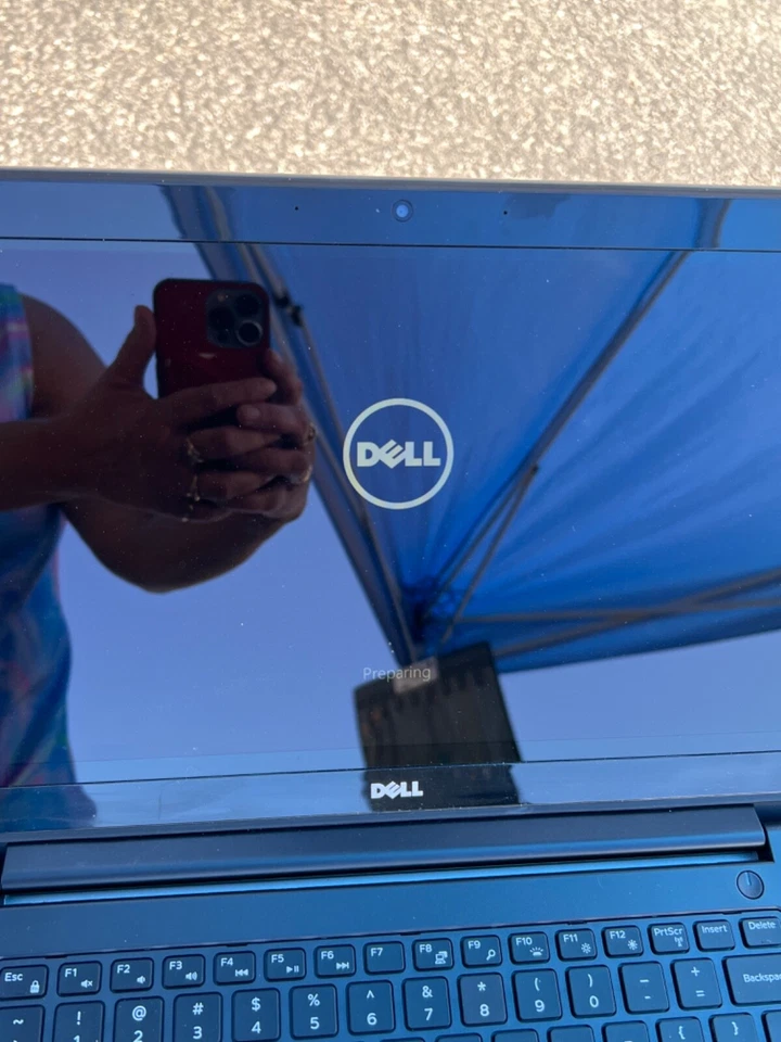 Dell Inspiron 14 serie 5000, modelo 5447 plata, nuevo Foto 2 de 4