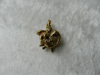 Pendentif Ancien Ange Tenant Un Calice - Argent Massif 925 Et Or, Superbe état, Occasion