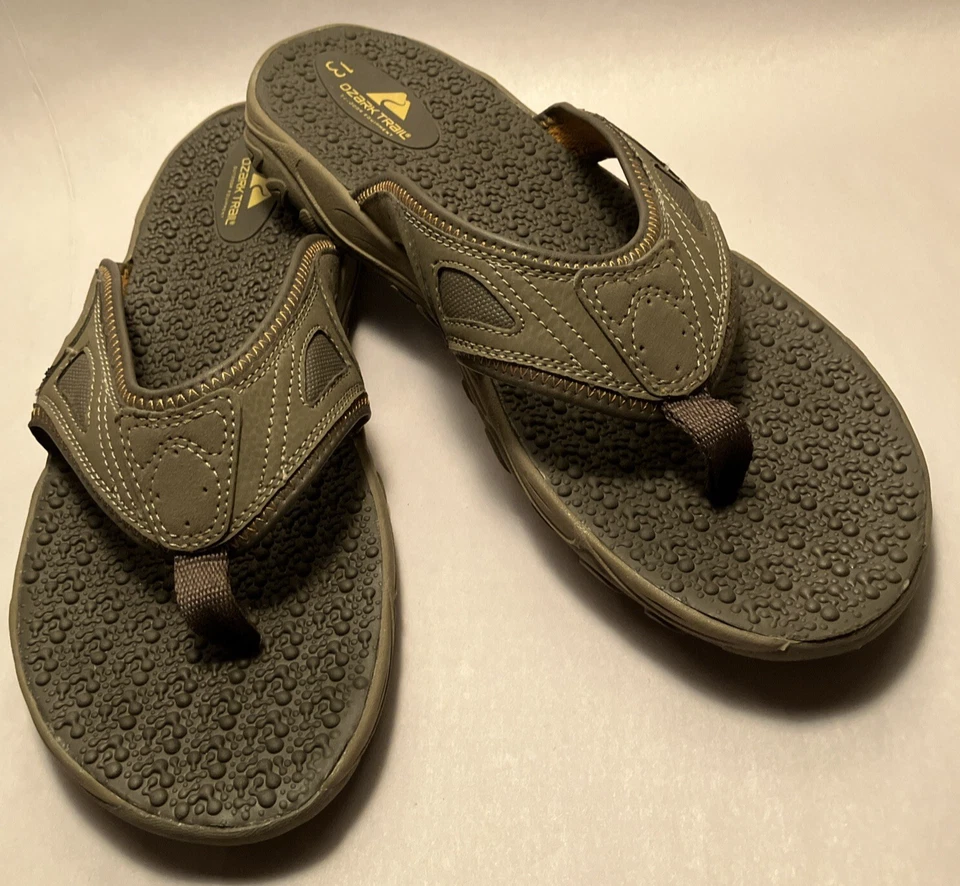 Sandálias chinelo Ozark Trail masculinas 13 verde oliva palmilha massagem conforto caminhada - Imagem 2 de 4