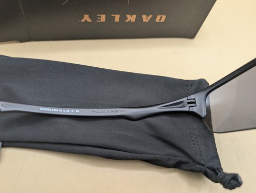NEW Oakley Flak Beta OO9363-0164 (64/08/131) Matte Black/Grey Sunglasses - Picture 6 of 12