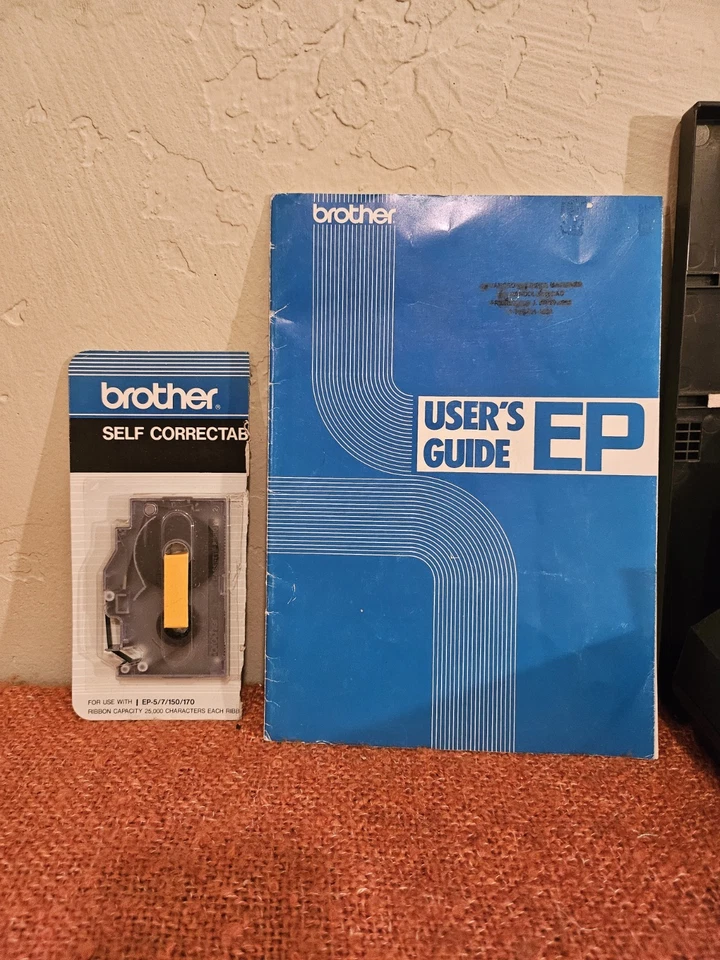 Máquina de escribir electrónica portátil Brother EP5 con cable de alimentación de CA + manual + cinta nueva Foto 3 de 4