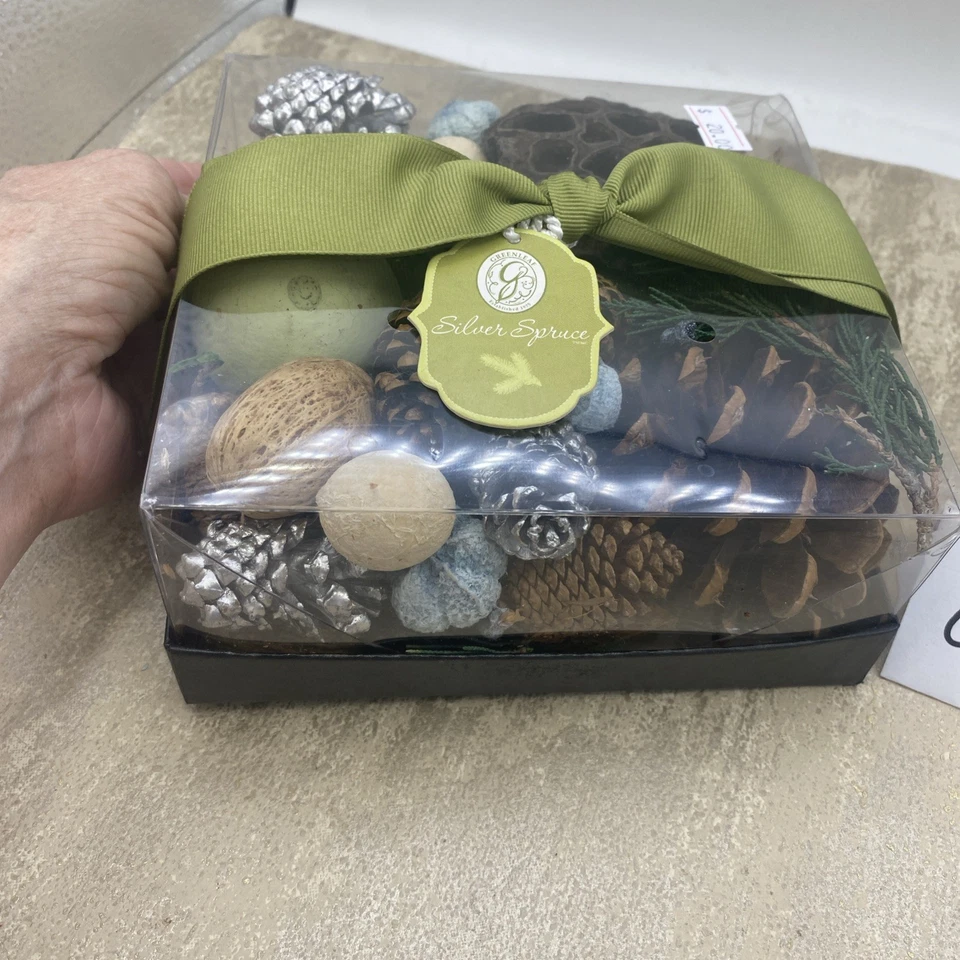 Greenleaf Silver Spruce Caja de Regalo Vacaciones Popurrí Jarrón Cuenco Rellenos Nuevo En Caja Foto 3 de 4