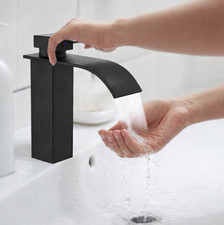 Miscelatore Lavabo Rubinetto in Ottone a Cascata Bagno Nero Opaco Monocomando