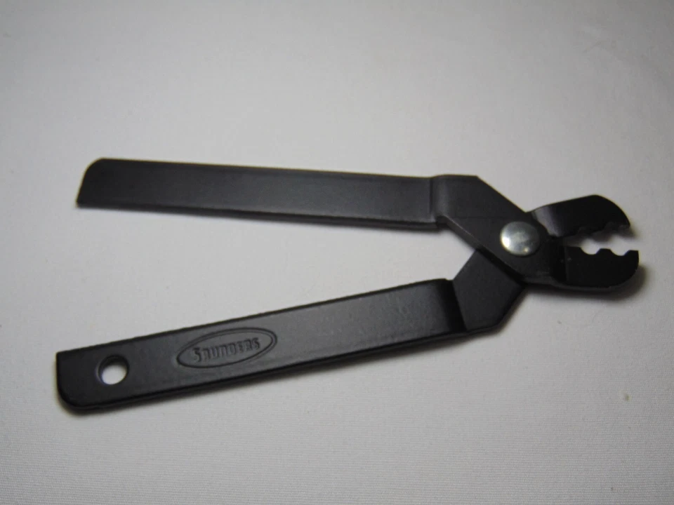 SAUNDERS ARCHERY NOCKING PLIERS NOK NOCK POINT PLIERS BOWSTRING TOOL - Image 4 of 4