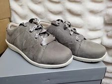 Vionic Lindsey Nubuck Sneakers Womens Size 7.5 Wide Slate Grey
