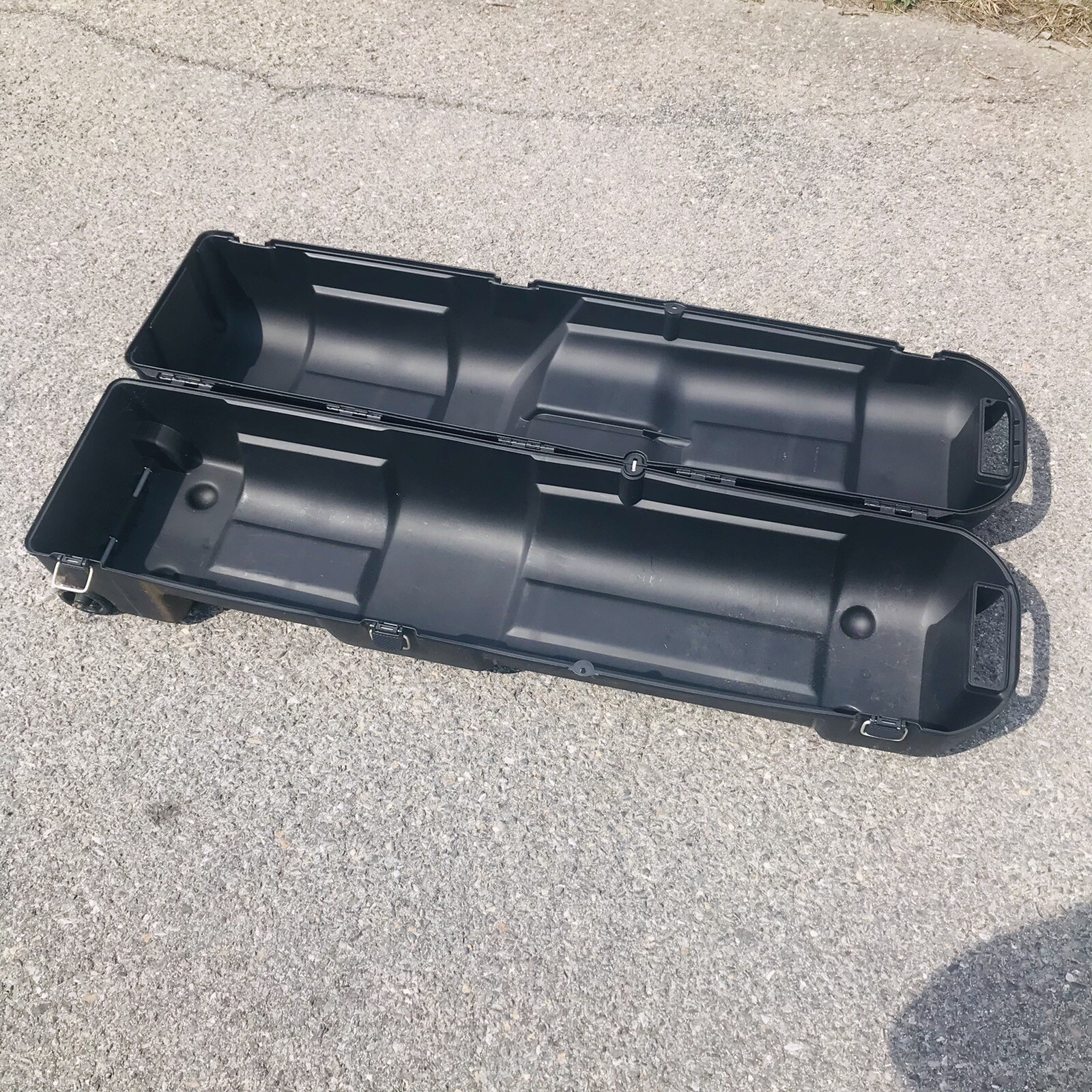 Golf Guard Travel Bag W/ Wheels Hard Shell Plastic Cover Case Lock