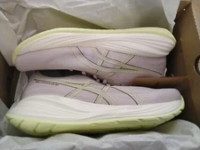 ASICS Womens Gel-Cumulus 27 Mineral Beig Huddle Yelow Size 8.5 WIDE 1012B773-250