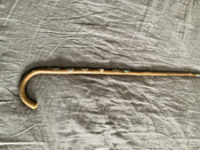 ancienne canne marche randonnée montagne avec 6 insignes stocknaguel