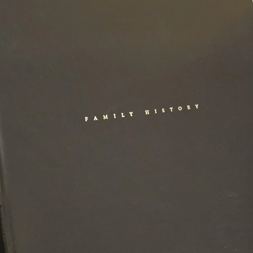 Álbum de fotos de historia familiar de hardware de restauración de lujo de cuero de archivo 300 fotos Foto 2 de 4