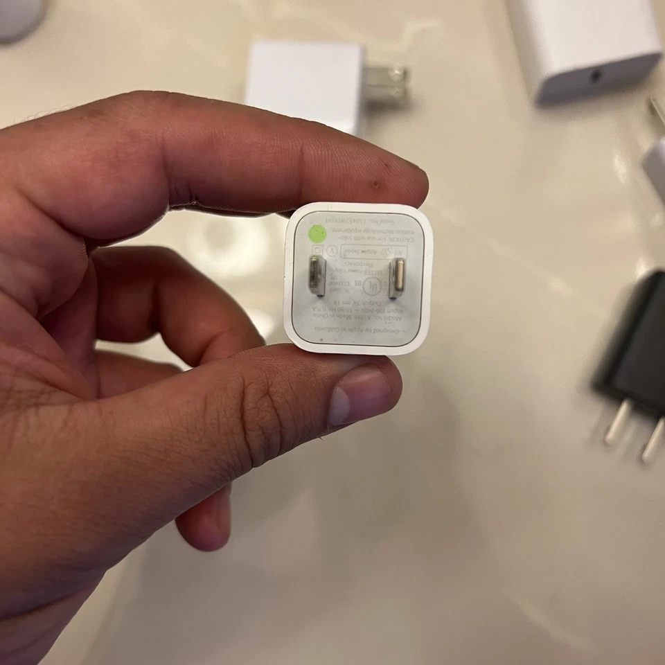 Charger Cube Set Of 6, Samsung, Amazon and more - Image 4 of 4