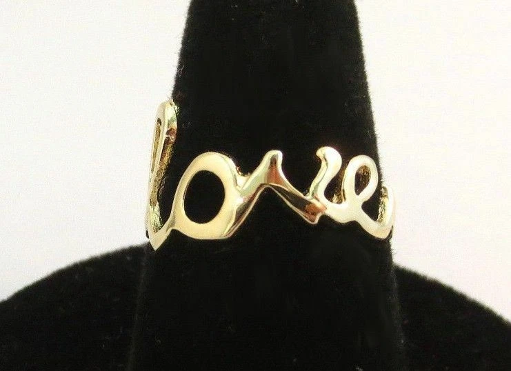 Bague Lettre SCRIPT Plaqué Or Jaune SIZE 12 Love - Photo 1/1