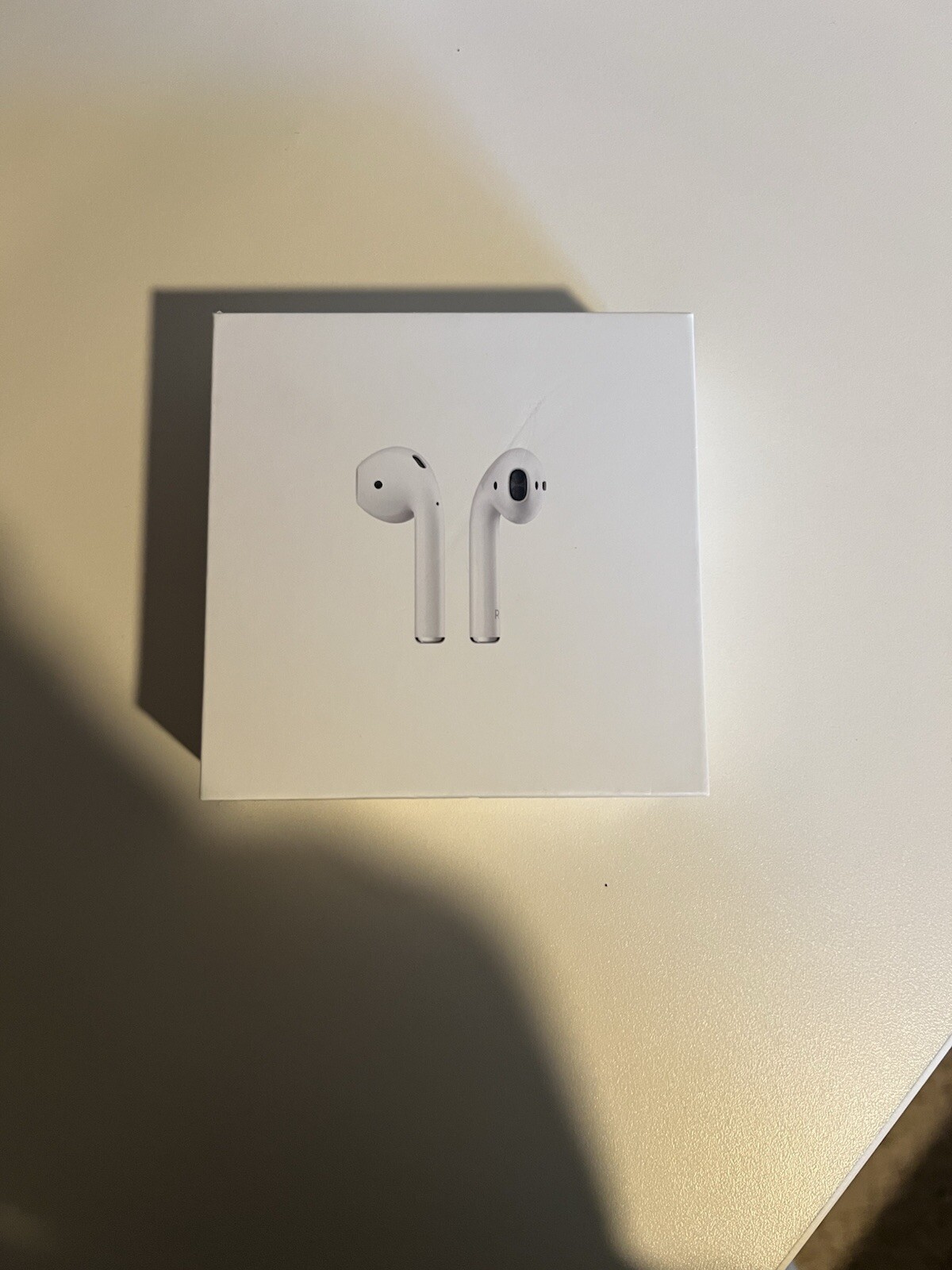 Wireless AirPods with crystal-clear sound and long battery life-image