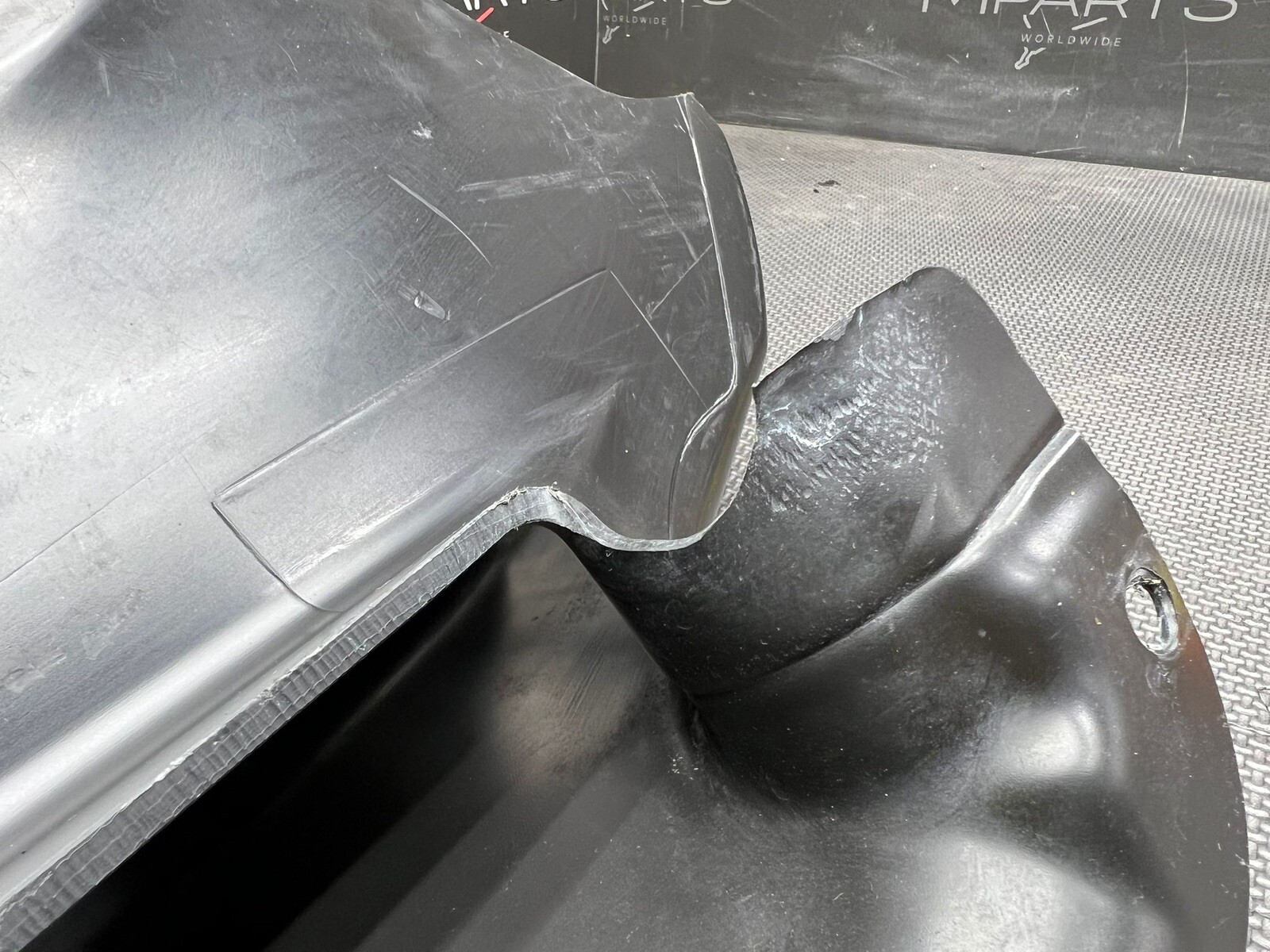 FERRARI 458 ITALIA DRVIER LH UPPER AIR DUCT P/N 82745800