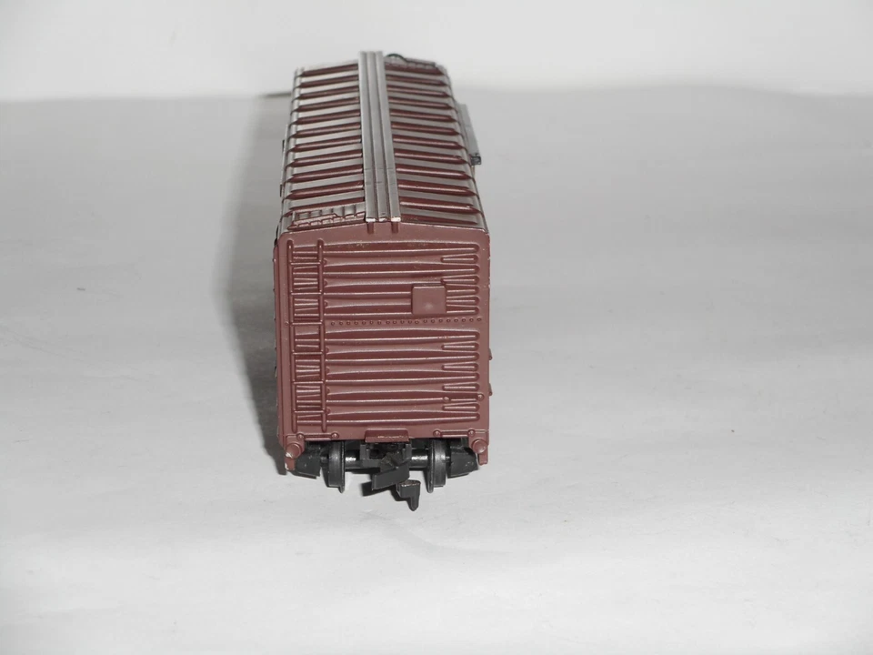 Tyco MKT Stock car. Good condition.  Missing 1 door. HO Scale. No box. 2 rail DC - Image 4 of 4