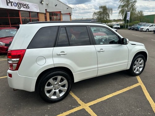 2013 Suzuki Grand Vitara 2.4 VVT SZ5 SUV 5dr Petrol Auto 4WD Euro 5 (169 ps) EST - Picture 12 of 24
