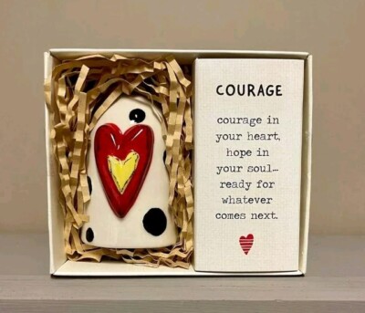 Demdaco Heartful Home von Tracy Pesche Courage Keramikglocke Sammlerstück NEU