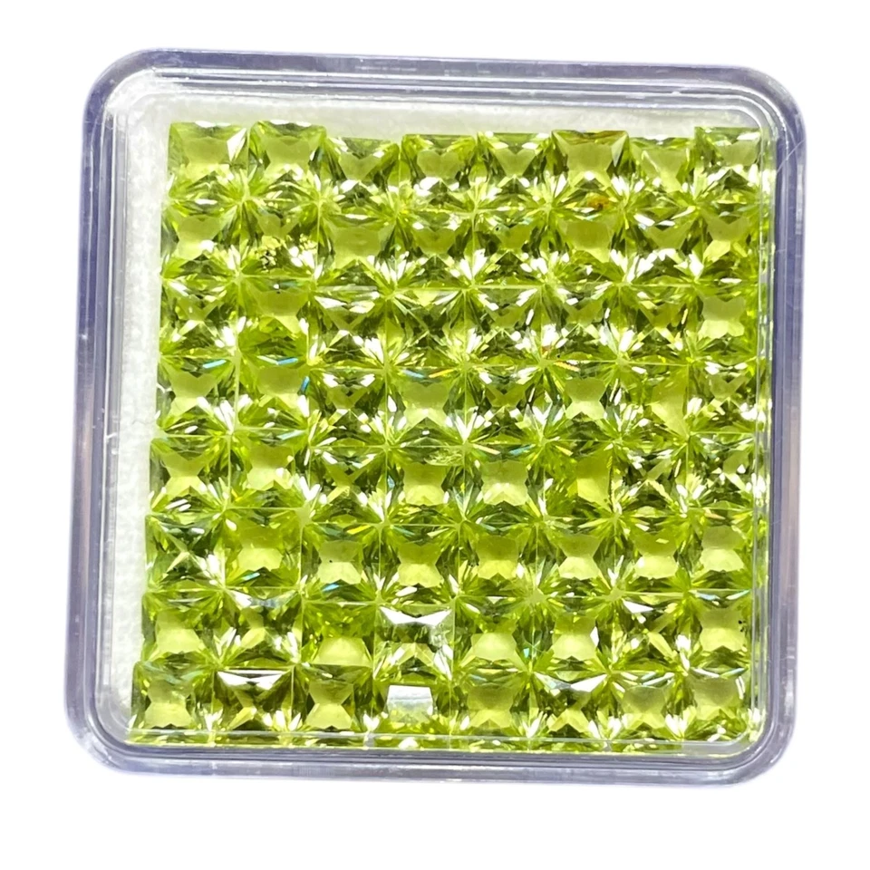 35 Stück Natürlich Peridot 4mm Prinzessin Quadratisch Schnitt Locker Unbehandelt - Bild 2 von 4