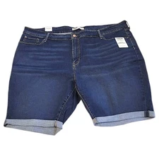 Signature Gold By Levi's Mid-Rise Dark Denim Bermuda Shorts With Rolled Hem