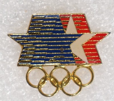 1980 USA Olympic Star Pinback Button with Olympic Rings