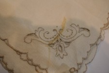 Vintage 8 Off White Linen Napkins Scalloped Edges Embroidery Cut Work