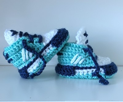 BABY HÄKELSCHUHE DEIN BABY NAME SNEAKER HANDMADE SNEAKER 