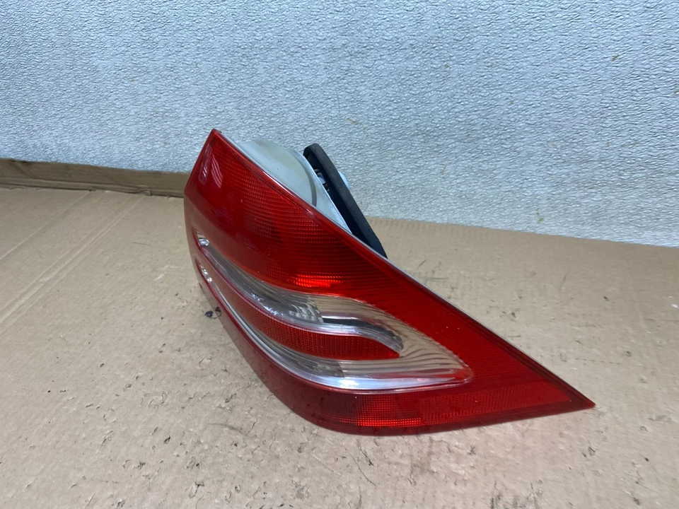 Luz trasera pasajero derecho mercedes-benz c230 c240 w203 2001-2004 clase c u8792 Foto 2 de 4