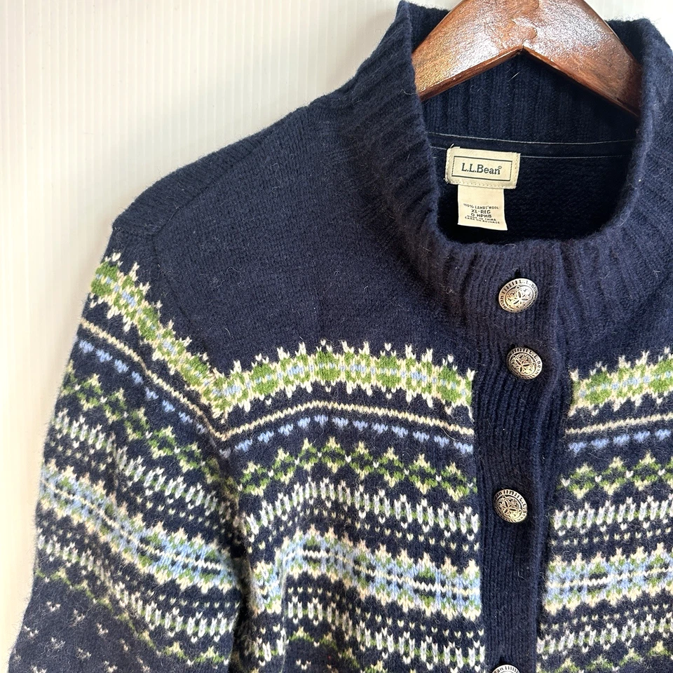 LL Bean Sweater Women's XL Vintage Lambswool blue Skiing Cardigan buttons Nordic - Image 3 of 4