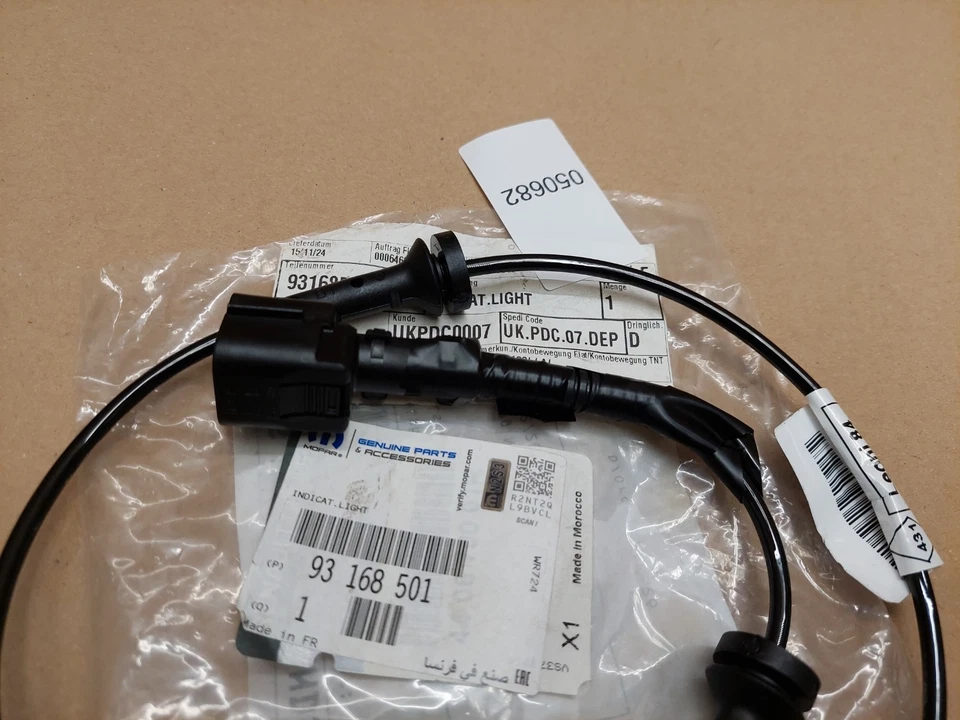 Vauxhall Movano B Rear Brake Pad Sensor Harness 93168501 Renault 2010-on Genuine - Image 4 of 4