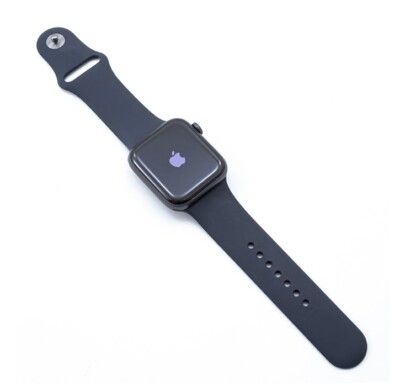*Lightly Used* Apple Watch SE 44mm Space Gray Case w/ Midnight Sport Band