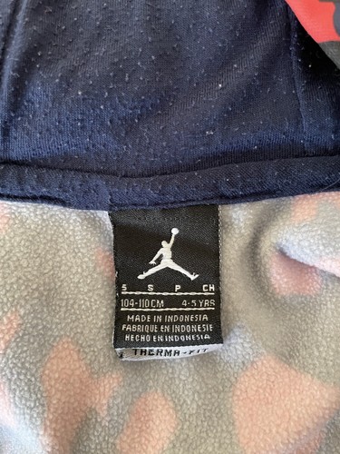 Jordan Hoodie Therma Fit Boys size S 4 - 5 Fleece Lined Full Zip Animal Print - Picture 6 of 7